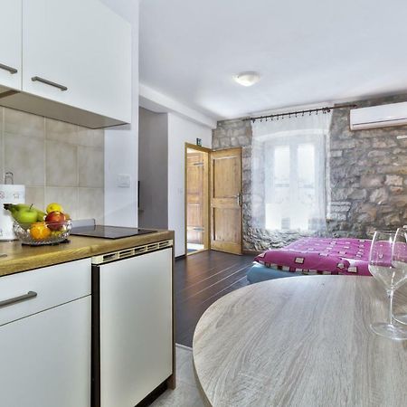 Apartmani Anna أوماغ المظهر الخارجي الصورة