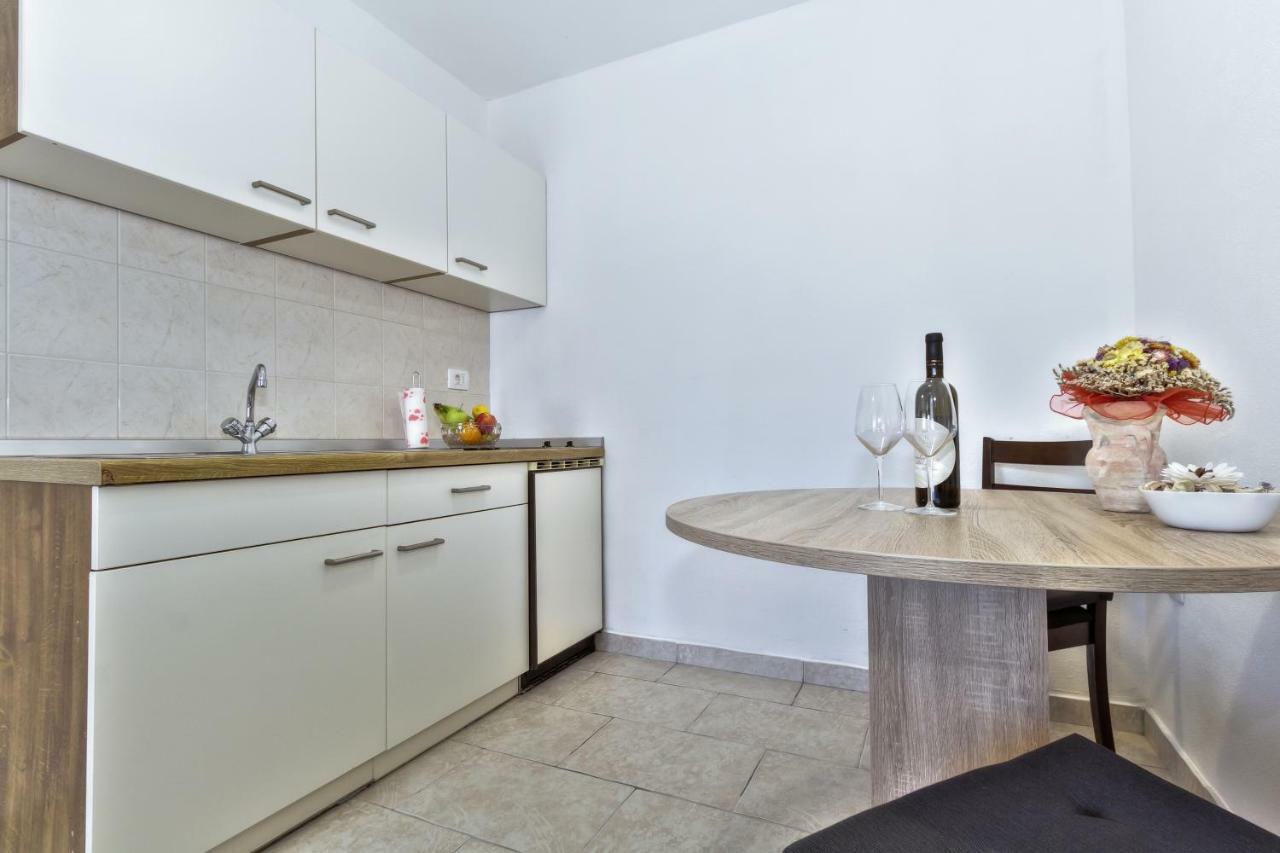 Apartmani Anna أوماغ المظهر الخارجي الصورة