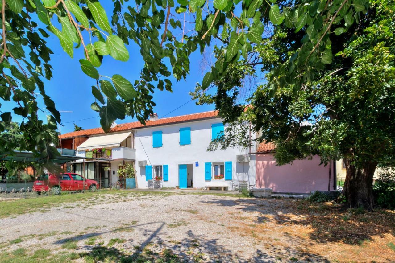 Apartmani Anna أوماغ المظهر الخارجي الصورة